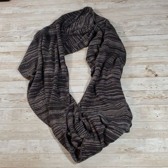 Duluth Trading Company Infinity Scarf Black & Grey Acrylic Micro-Stripes So Soft - Picture 1 of 5